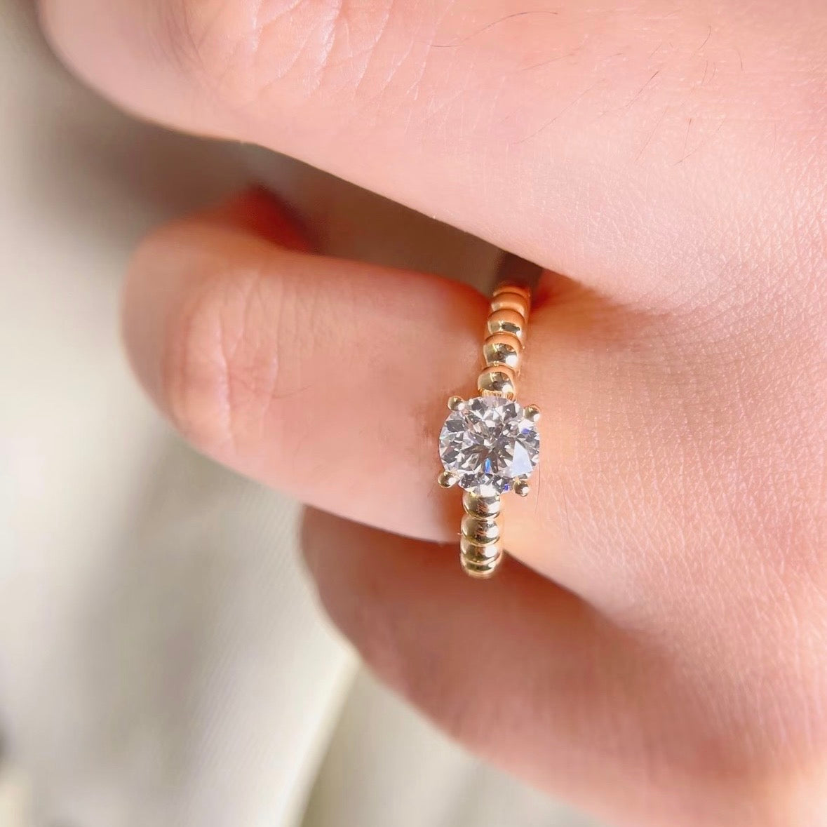 Maëlle Ring – Round lab-grown diamond – Customizable