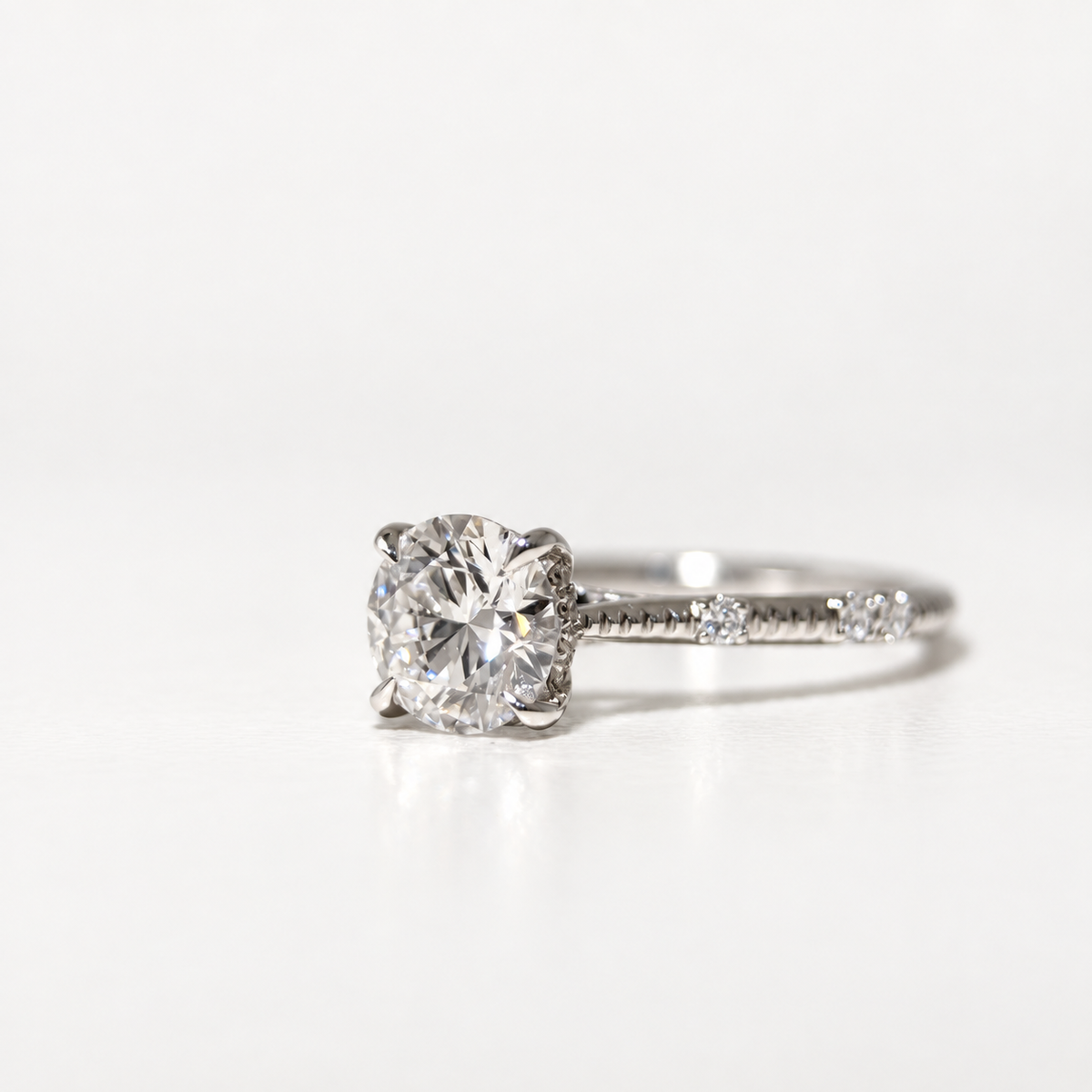 Bague Aélia – diamant de laboratoire taille ronde - Personnalisable
