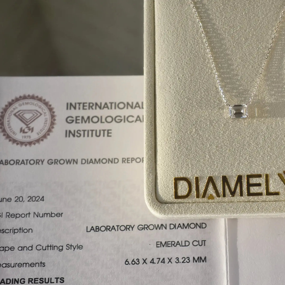 Collier Lune I – Diamant de laboratoire - 1 carat - Émeraude - Or blanc 14K diamelys