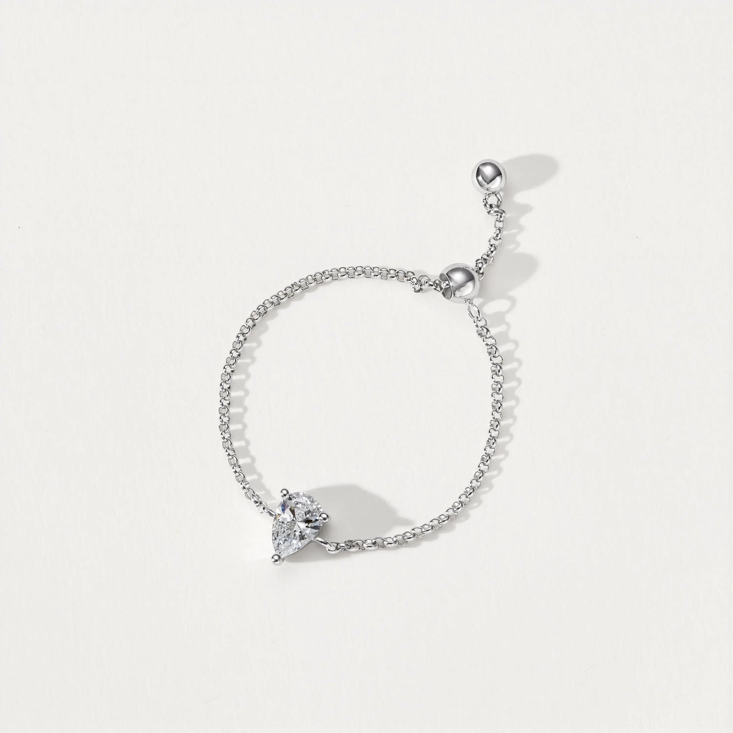 Bague Nova – Or blanc 14 carats – Poire 0,31 carat diamelys