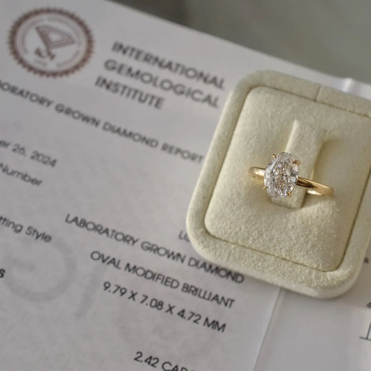 Bague de fiançailles Solea - Diamant de laboratoire - 2,42 carats - Ovale - Or jeune 18K- taille 52 diamelys