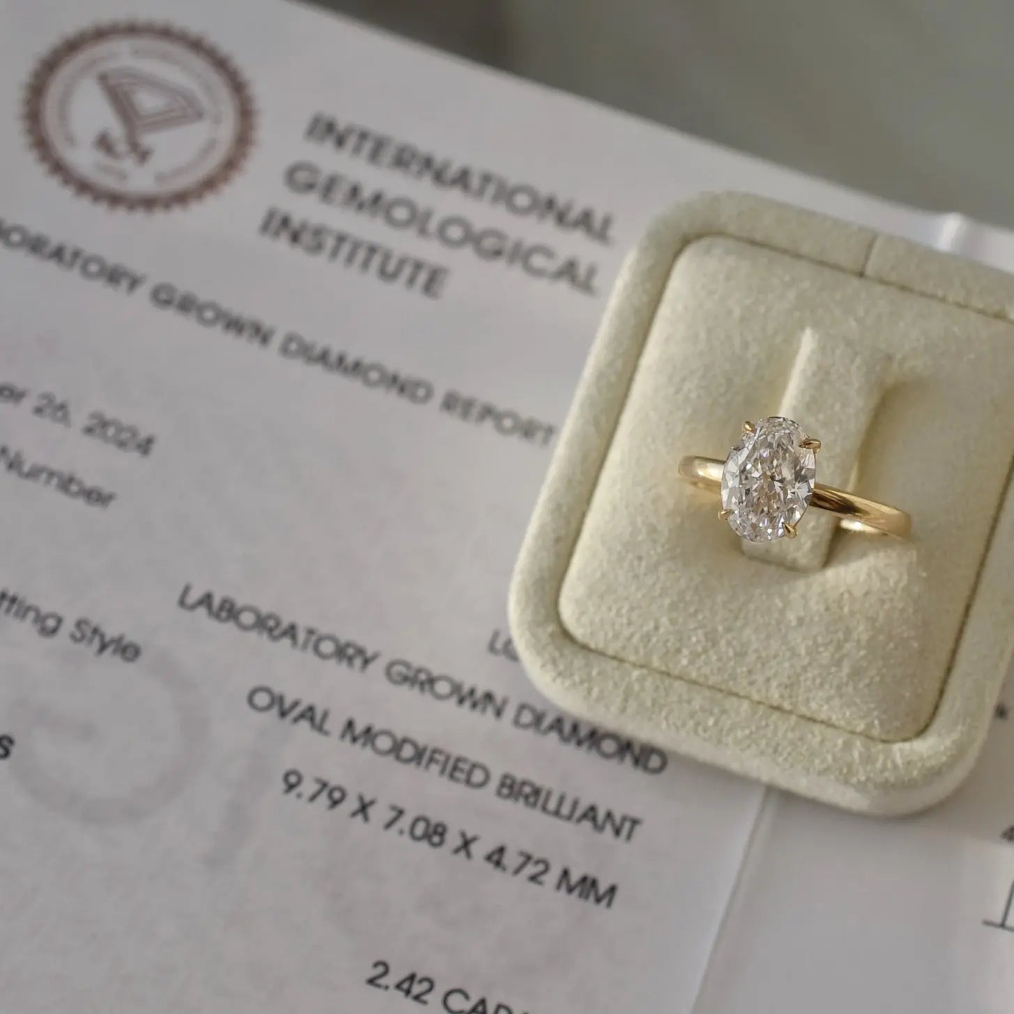 Bague de fiançailles Solea - Diamant de laboratoire - 2,42 carats - Ovale - Or jeune 18K- taille 52 diamelys