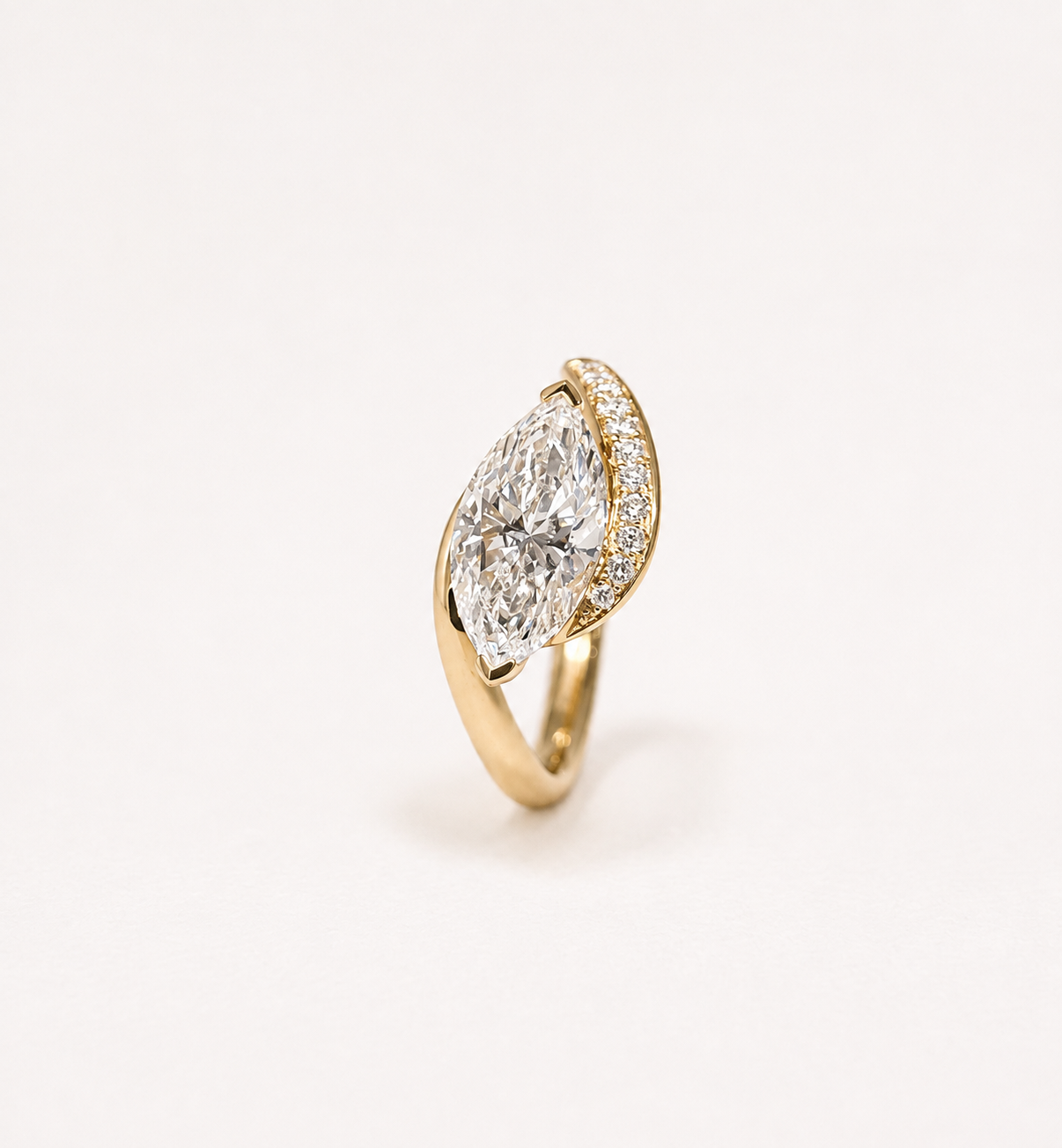 Bague Ondine – Diamant de laboratoire taille marquise – Personnalisable