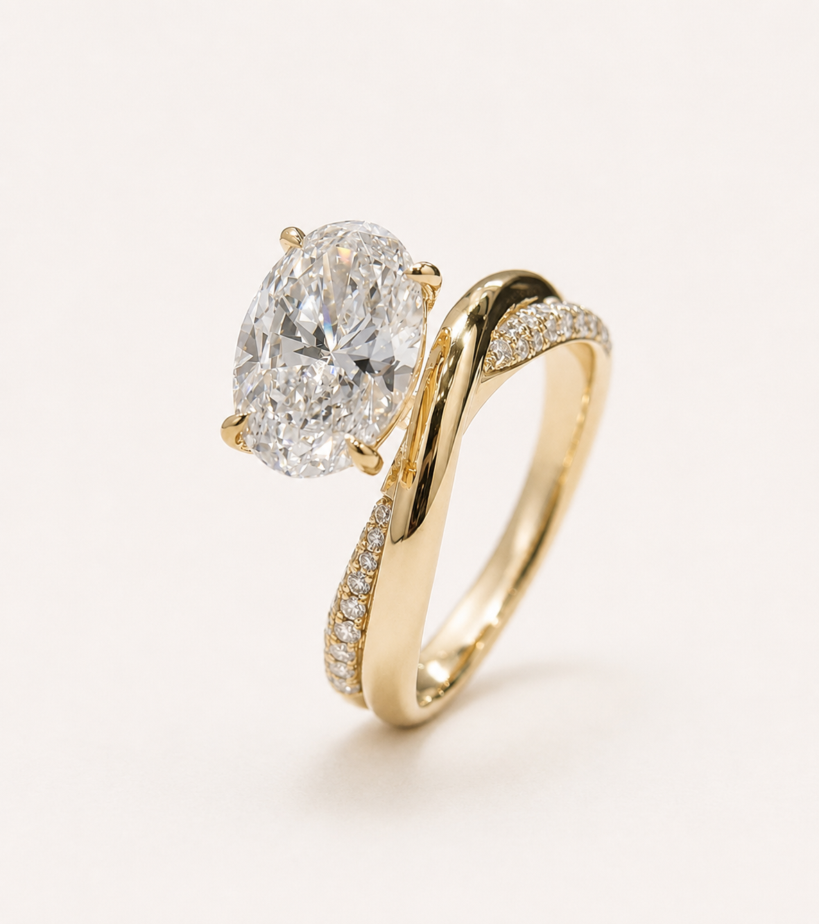 Bague Auréa – Diamant de laboratoire taille ovale – Personnalisable