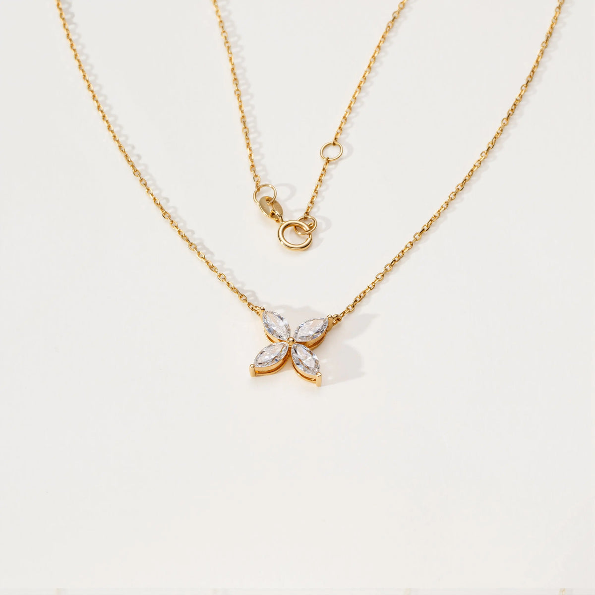 Collier Fleur -  Diamant de laboratoire - Or jaune 14K diamelys