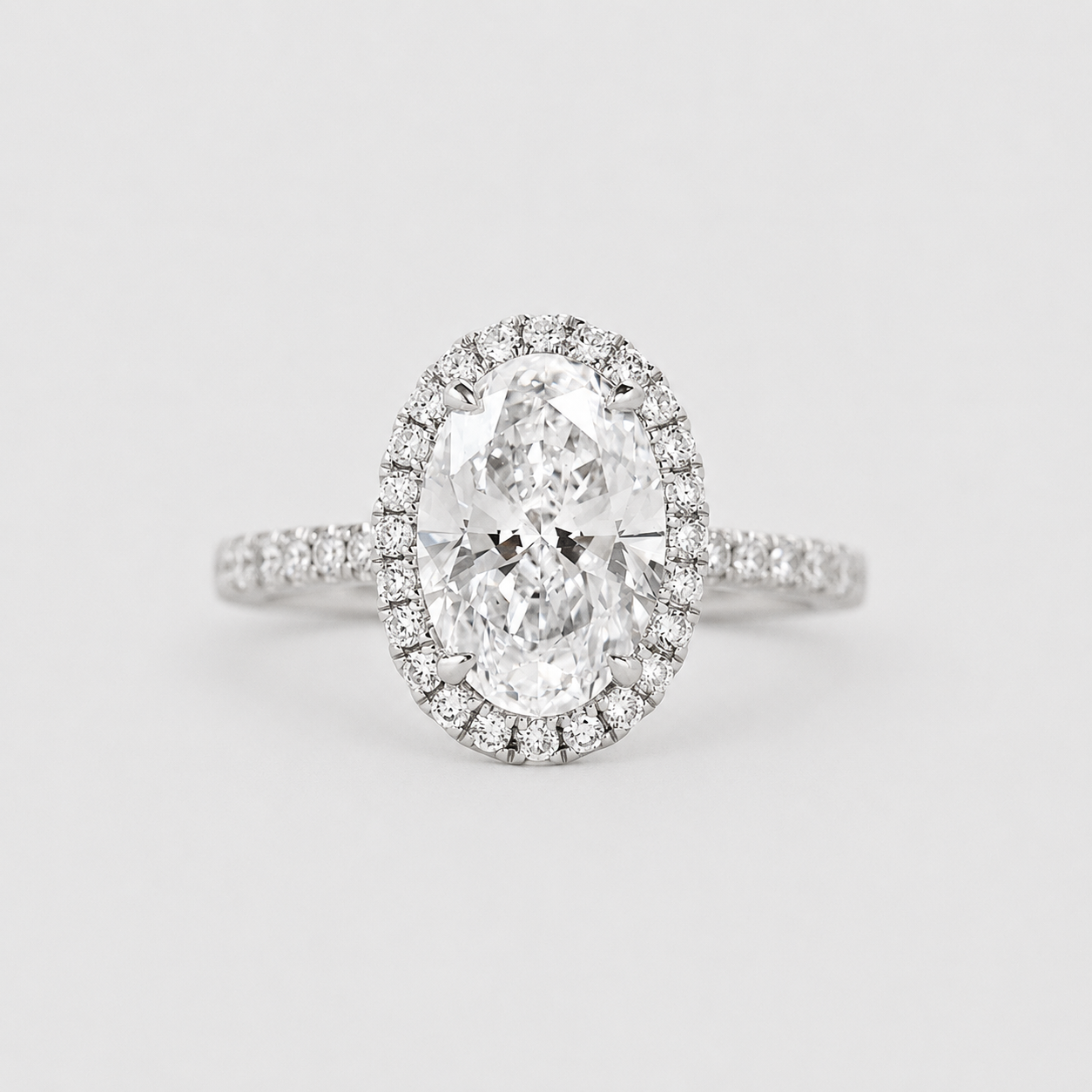 Bague Céliane – Diamant de laboratoire taille ovale – Personnalisable