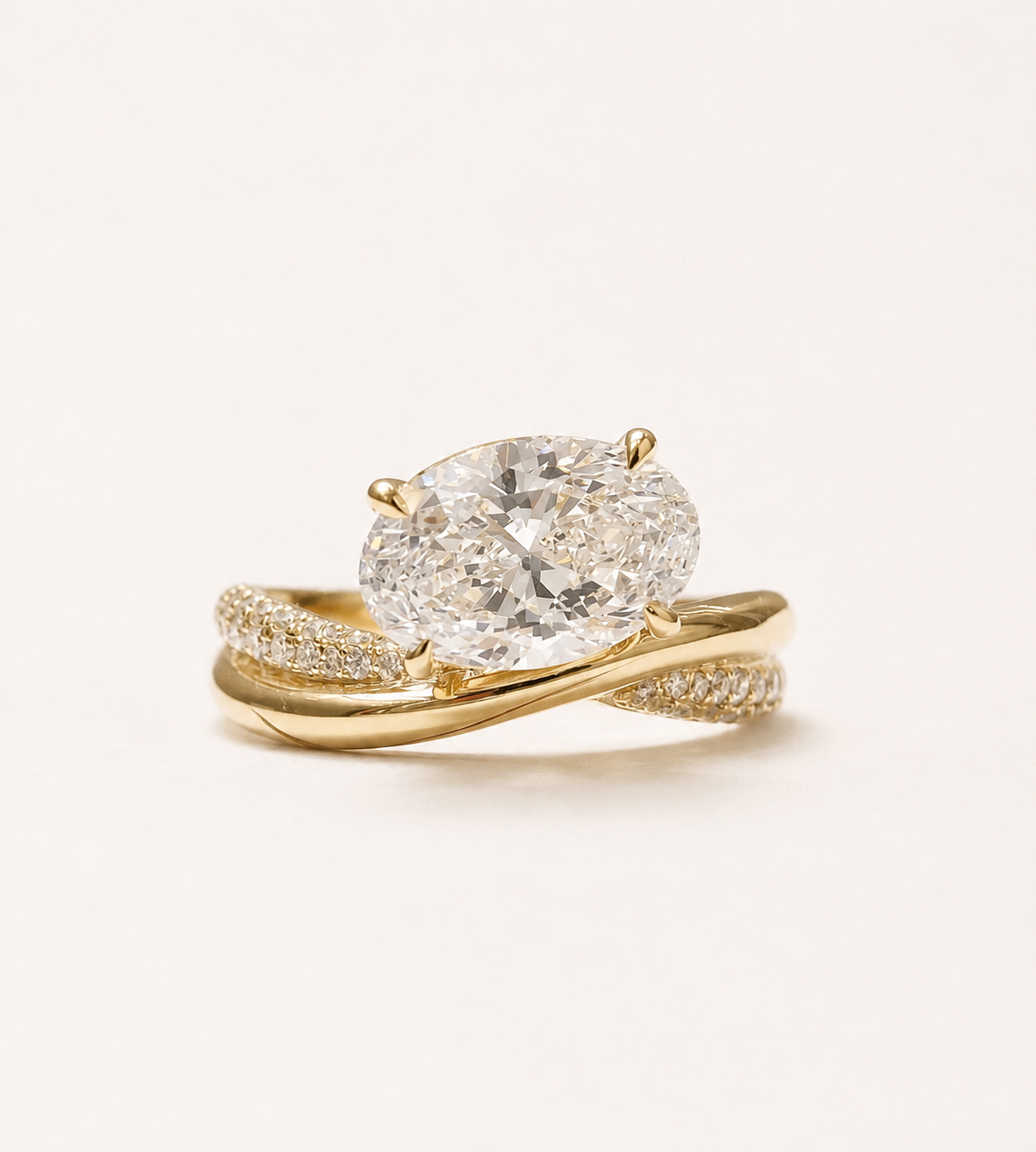 Bague Auréa – Diamant de laboratoire taille ovale – Personnalisable