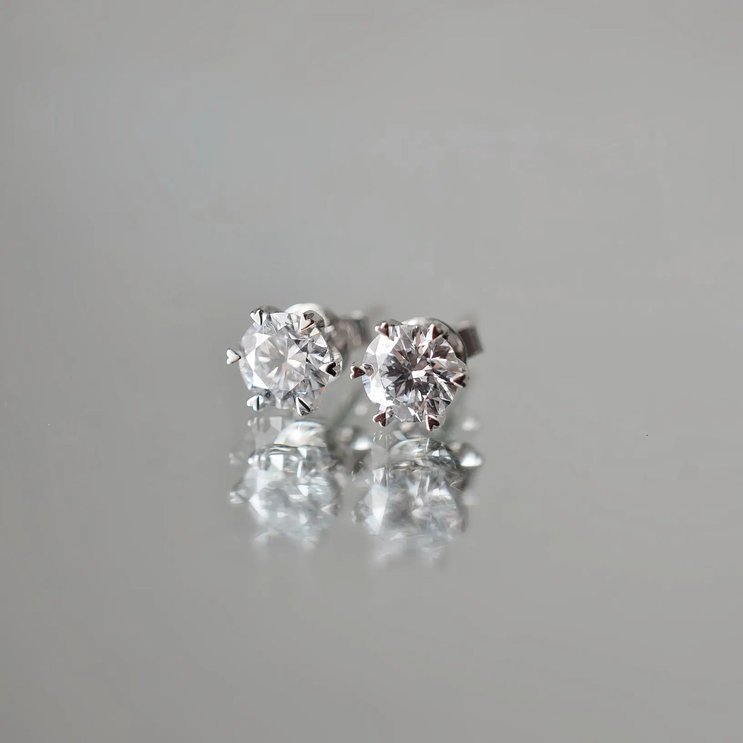 Boucles d’oreilles Vega - Or jaune 18 carats - Rond 0,5 carat (2 X) diamelys