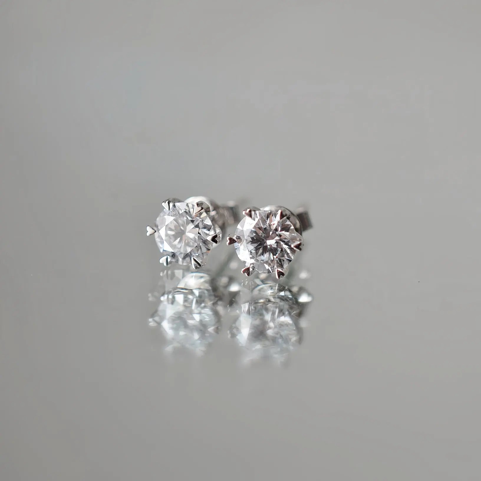 Boucles d’oreilles Vega - Or jaune 18 carats - Rond 0,5 carat (2 X) diamelys