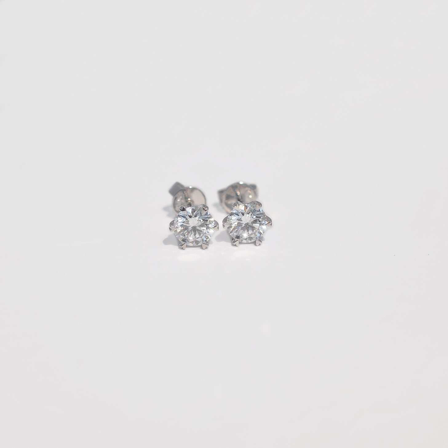 Boucles d’oreilles Vega - Diamant de laboratoire - 0,5 carat (2 X) - Rond - Or blanc 18K